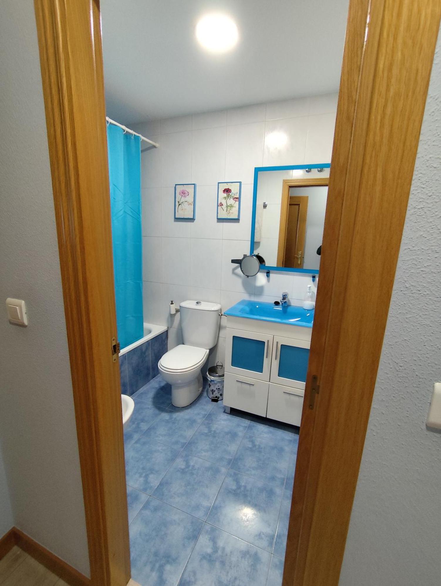 piso de tres dormitorios con garaje y todos los servicios cerca Burgo Exterior foto