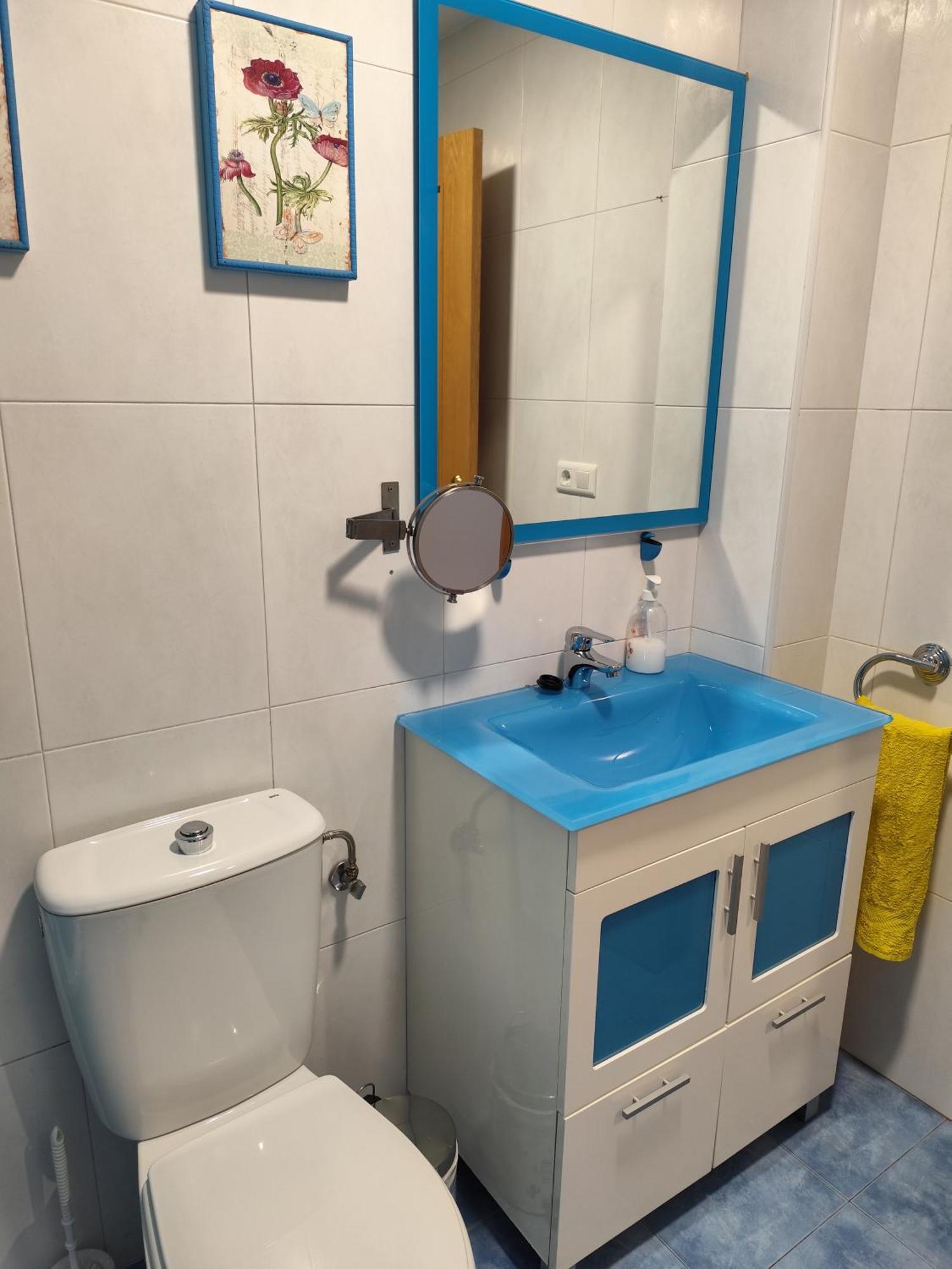 piso de tres dormitorios con garaje y todos los servicios cerca Burgo Exterior foto